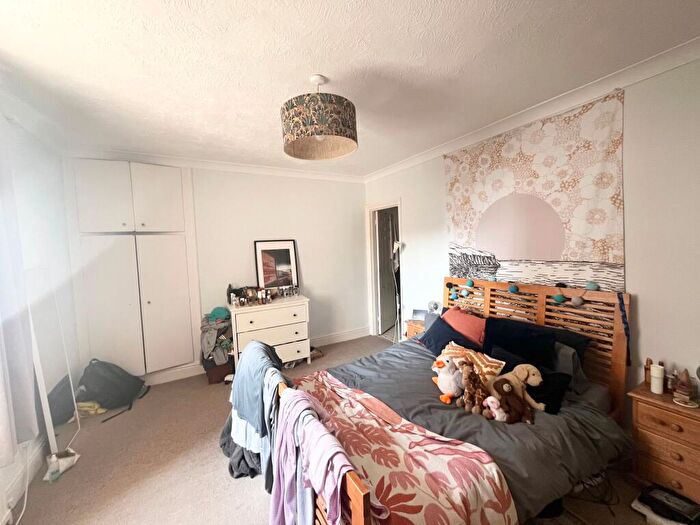 1 Bedroom Flat To Rent In Second Avenue, Hove, BN3