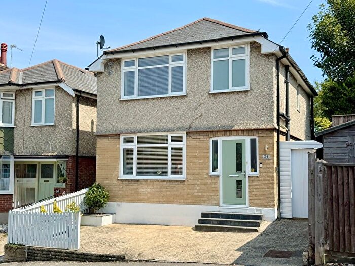 3 Bedroom Detached House For Sale In Davis Road, Parkstone, Poole, BH12