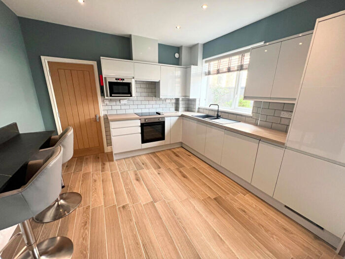 2 Bedroom Bungalow To Rent In Derbe Road, Lytham St. Annes, FY8