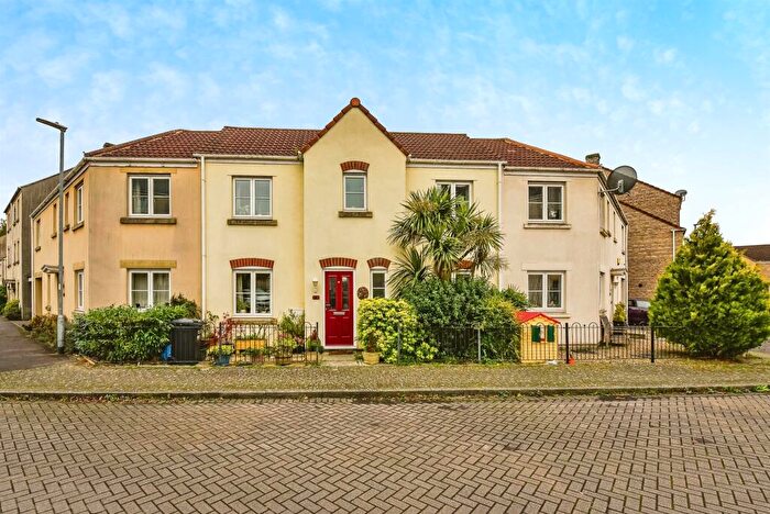 3 Bedroom Terraced House For Sale In Wallington Way, Frome, BA11