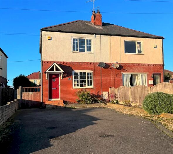 3 Bedroom Semi-Detached House To Rent In Sandymount, Harworth, Doncaster, DN11