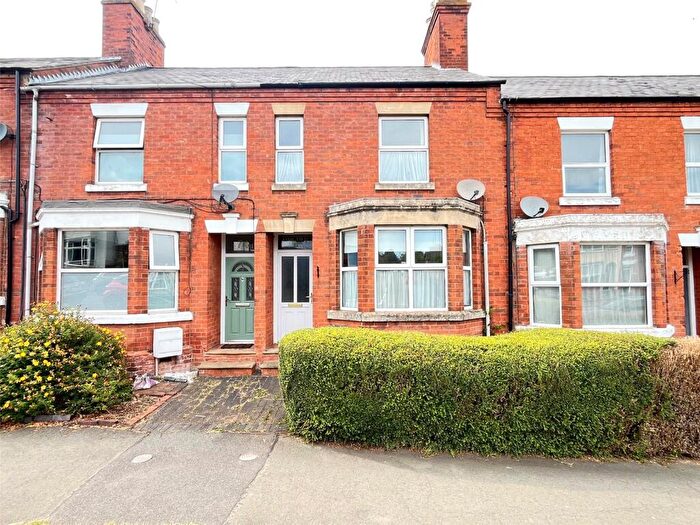 2 Bedroom Terraced House For Sale In Warwick Street, Daventry, Northamptonshire, NN11