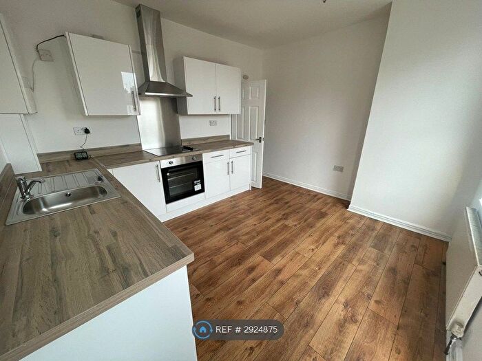 2 Bedroom Flat To Rent In Hessle Road, Hull, HU4
