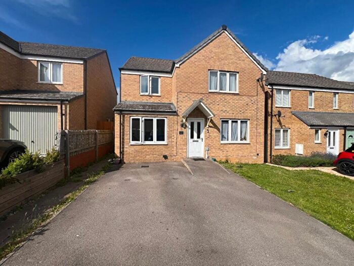 5 Bedroom Detached House For Sale In Green Crescent, Desborough, Kettering, NN14