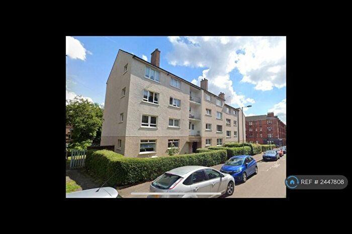 3 Bedroom Flat To Rent In Exeter Drive, Glasgow, G11