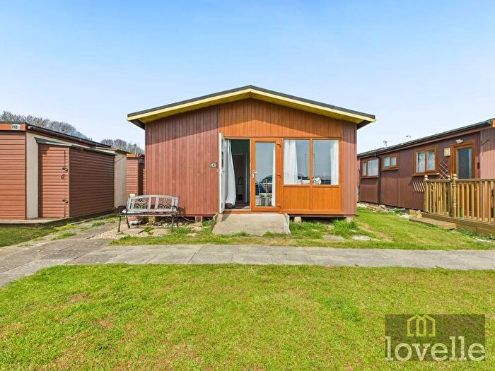 2 Bedroom Park Home For Sale In Off Link Avenue, Mablethorpe, LN12