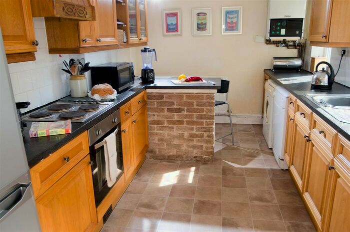 4 Bedroom Property To Rent In Coulston Road, Lancaster, LA1