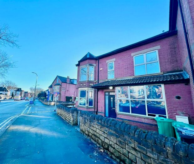 1 Bedroom Apartment To Rent In Lenton Boulevard, Nottingham, NG7