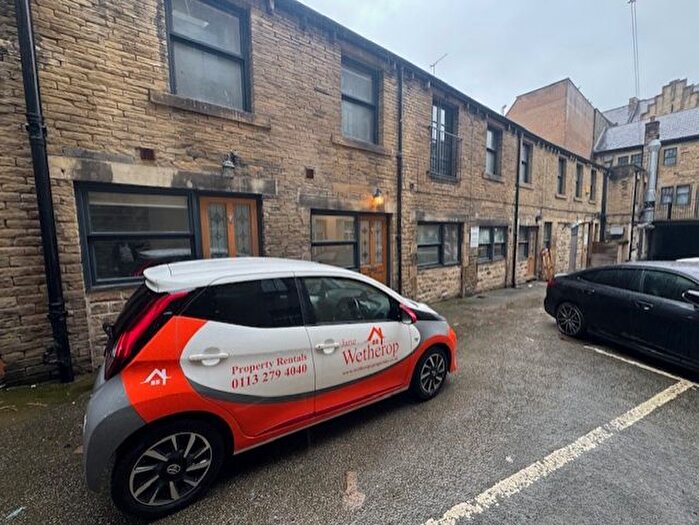 1 Bedroom Flat To Rent In Westgate, Huddersfield, HD1