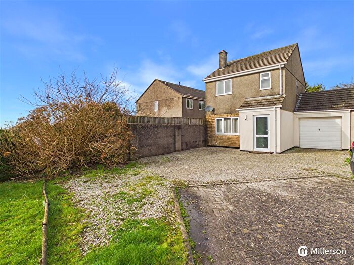 3 Bedroom Link Detached House For Sale In Trethannas Gardens, Praze, Camborne, TR14