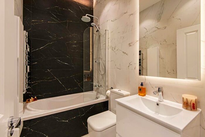 2 Bedroom Apartment To Rent In Goldhurst Terrace, South Hampstead, NW6
