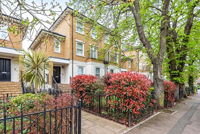 4 Bedroom Villa To Rent In Claremont Road, Windsor, SL4