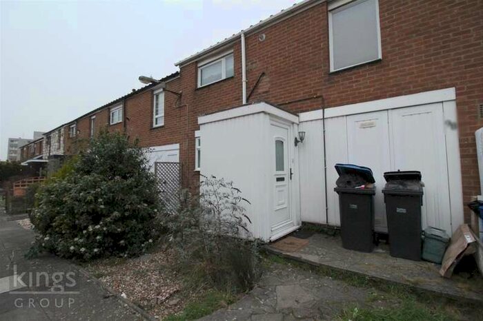 2 Bedroom House To Rent In Moofield, Harlow, CM18