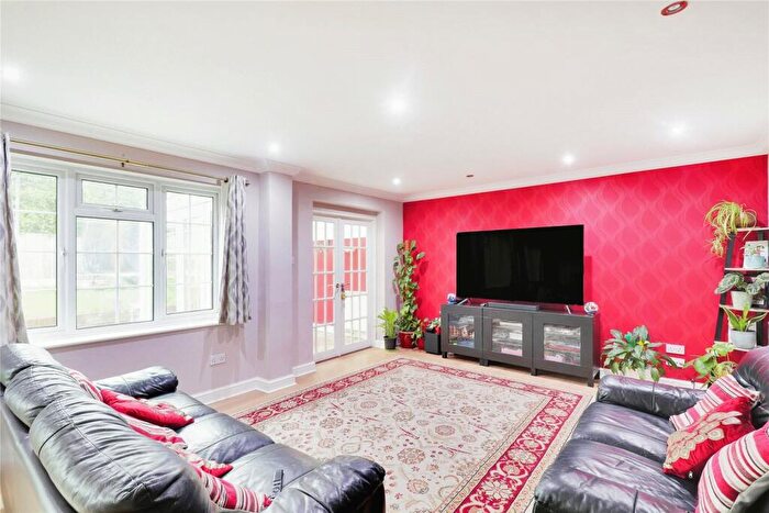 4 Bedroom Detached House For Sale In Perran Close, Hartley, Kent, DA3
