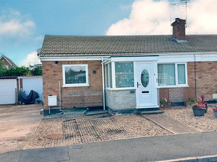 3 Bedroom Semi-Detached Bungalow For Sale In Lloyds Avenue, Kessingland, Lowestoft, Suffolk, NR33