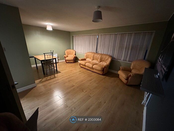 3 Bedroom Maisonette To Rent In Belland Drive, Bristol, BS14