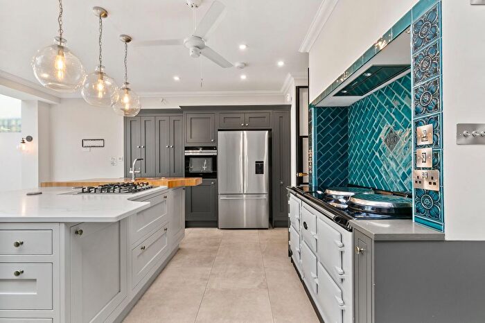 4 Bedroom Terraced House To Rent In Rusthall Avenue, Bedford Park, W4