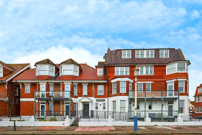 1 Bedroom Flat For Sale In Royal Parade, Eastbourne, BN22