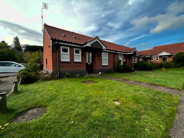 2 Bedroom Semi-Detached Bungalow To Rent In Cromer Road, North Walsham, NR28