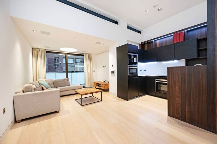 2 Bedroom Flat For Sale In Wood Street, Clerkenwell, London, EC2Y