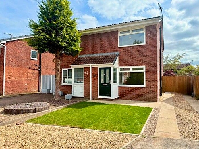 2 Bedroom Property To Rent In Mansfield Close, Warrington, WA3