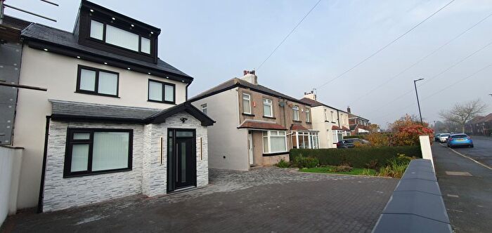 4 Bedroom Semi Detached House For Sale In Reevy Avenue, Bradford, BD6