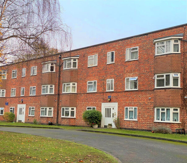 2 Bedroom Flat To Rent In Sutton Court, Brighton Road, Sutton, Surrey, SM2