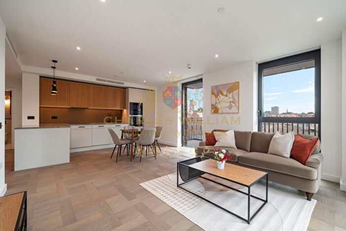 2 Bedroom Apartment To Rent In Boxwood Gardens, London, E1W