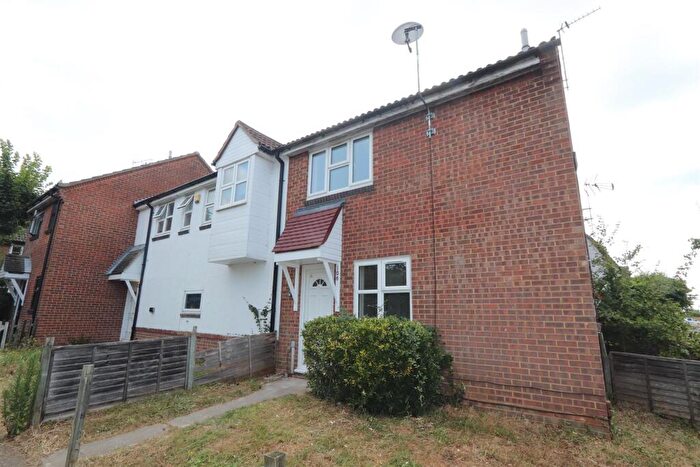 1 Bedroom End Of Terrace House To Rent In Frobisher Way, Shoeburyness, SS3