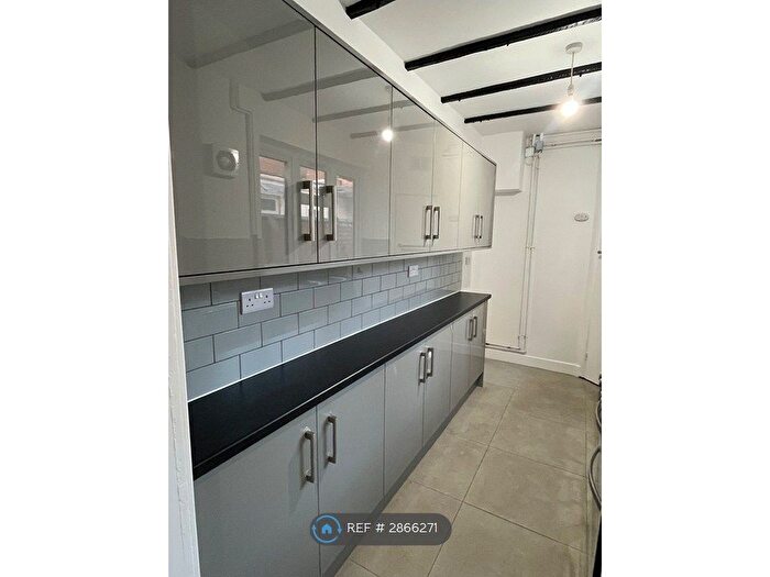 2 Bedroom Terraced House To Rent In Moira St, Leicester, LE4