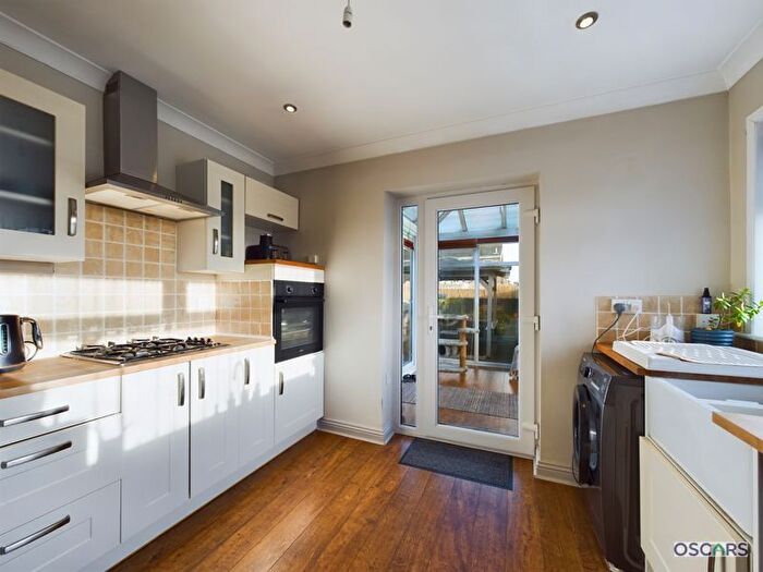 2 Bedroom Semi-Detached Bungalow For Sale In Haven Garth, Hedon, Hull, HU12