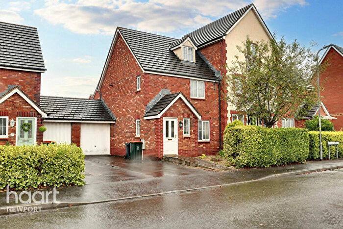 3 Bedroom End Of Terrace House For Sale In Dunraven Drive, Newport, NP10