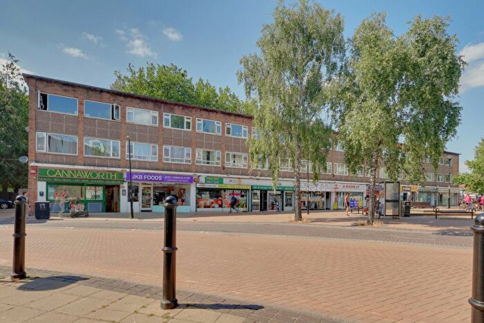 3 Bedroom Maisonette For Sale In Market Parade, Havant, PO9