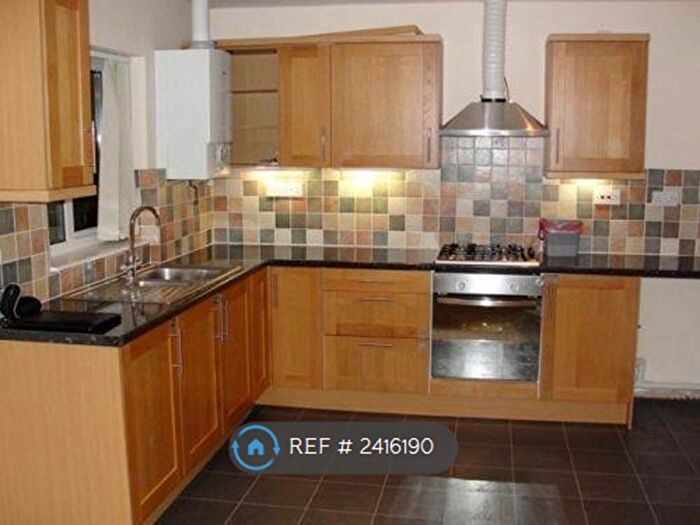 2 Bedroom Flat To Rent In Hanham, Hanham, Bristol, BS15