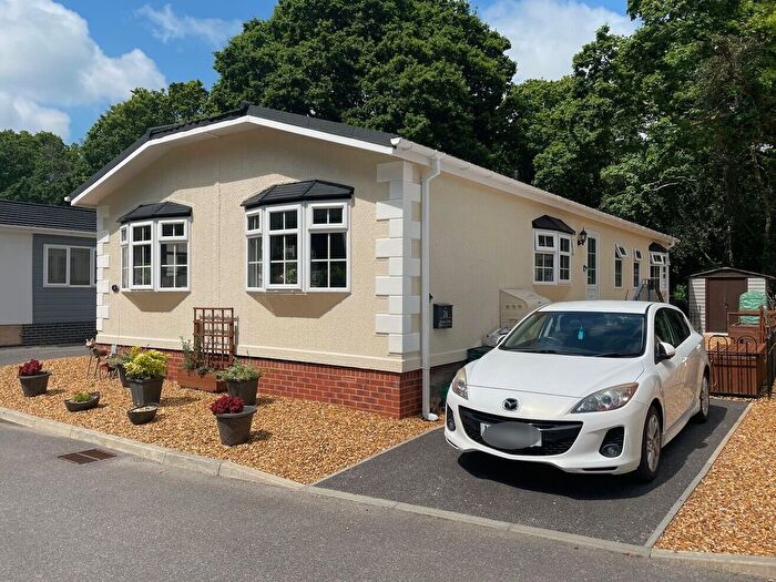 3 Bedroom Mobile/park Home For Sale In Magpie Park, Bedford Bridge, Magpie, Yelverton, PL20