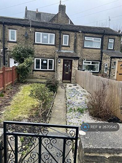 2 Bedroom Terraced House To Rent In Park Square, Halifax, HX3