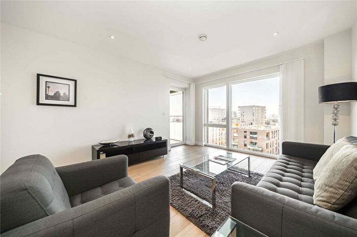 2 Bedroom Flat To Rent In Barquentine Heights, Peartree Way, London, SE10