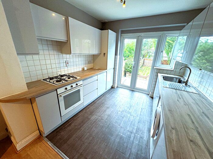 3 Bedroom Terraced House To Rent In Buckhurst Way, Buckhurst Hill, IG9