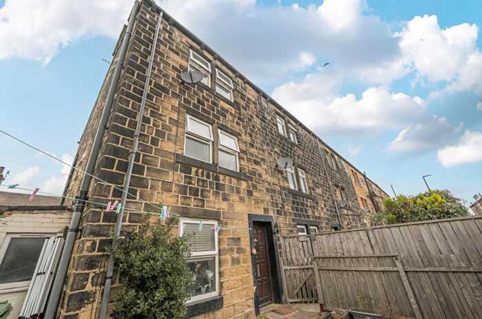 1 Bedroom End Of Terrace House For Sale In Woodland View, Calverley, Pudsey, West Yorkshire, Uk, LS28