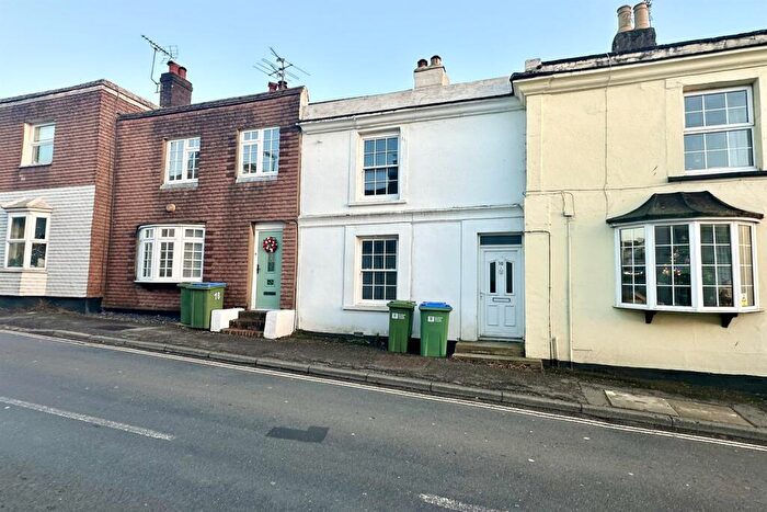 2 Bedroom Terraced House To Rent In School Hill, Storrington, RH20