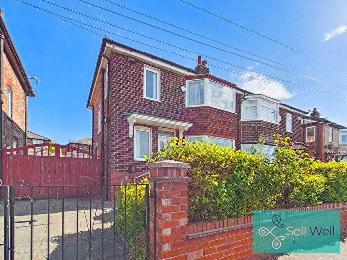 3 Bedroom Semi-Detached House For Sale In East Lancashire Road, Swinton, Manchester, M27