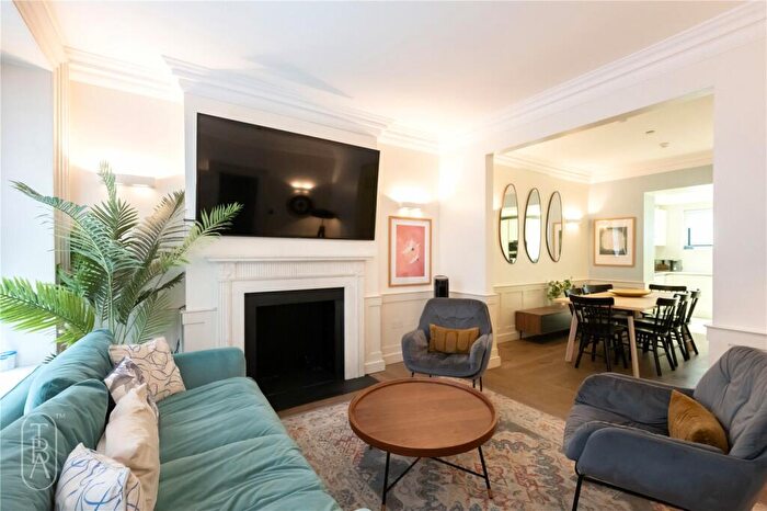 3 Bedroom Terraced House For Sale In New Street, London, EC2M