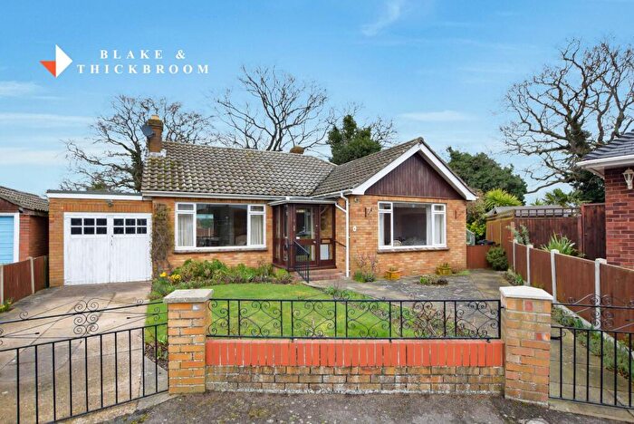 2 Bedroom Detached Bungalow For Sale In Marina Gardens, Clacton-on-Sea, CO15