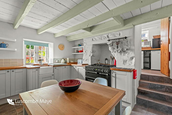 2 Bedroom Cottage For Sale In Fore Street, Yealmpton, PL8