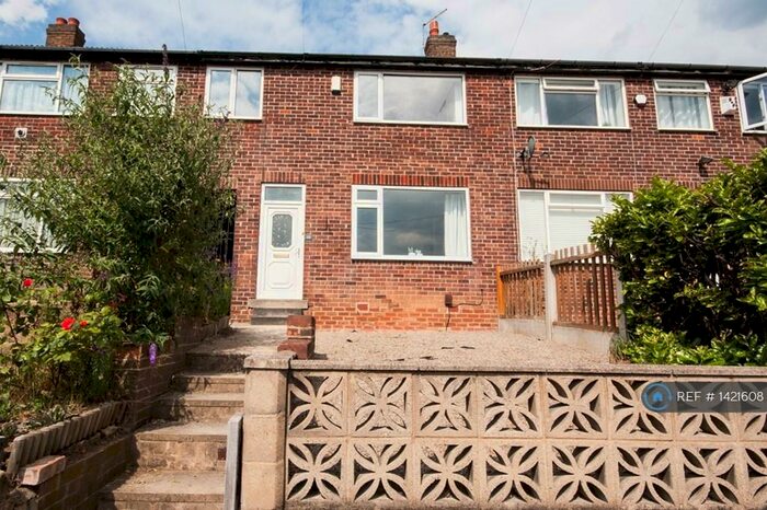 3 Bedroom Terraced House To Rent In Vesper Way, Leeds, LS5