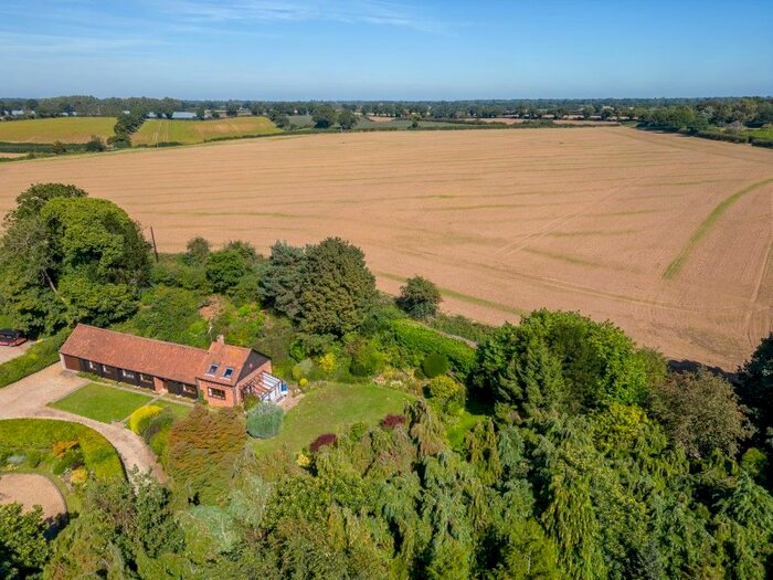 4 Bedroom Barn Conversion For Sale In Belaugh, Norwich, NR12