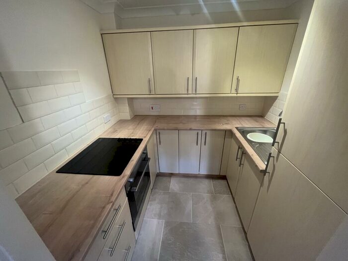 1 Bedroom Apartment To Rent In Lincoln Road, Peterborough, PE1