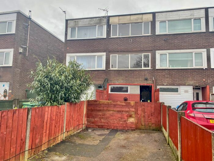 Houses for sale & to rent in WA7 5YQ, HALTON LODGE AVENUE, Grange Runcorn