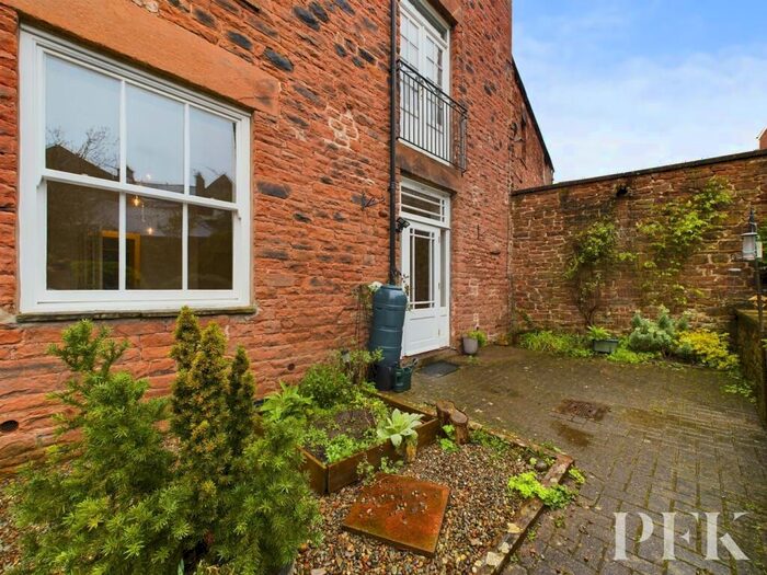 2 Bedroom Flat To Rent In Brook Street, Penrith, CA11
