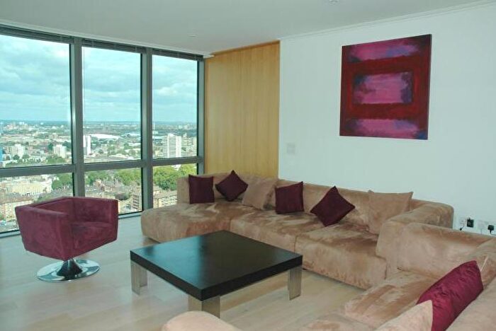 2 Bedroom Flat To Rent In No. West India Quay, Canary Wharf, London, E14